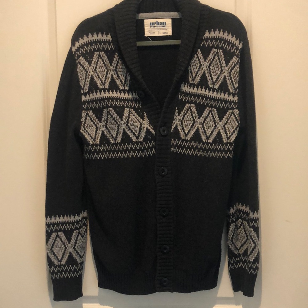 Men’s Small gray cardigan sweater
